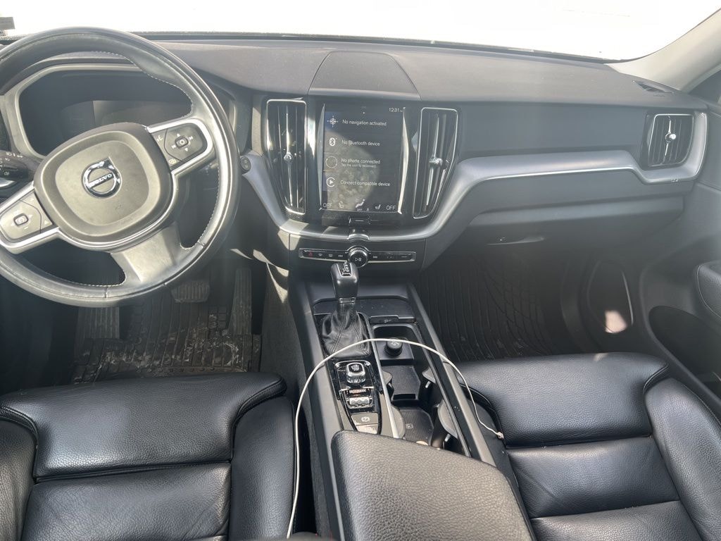 Used 2019 Volvo XC60 T5 Momentum SUV