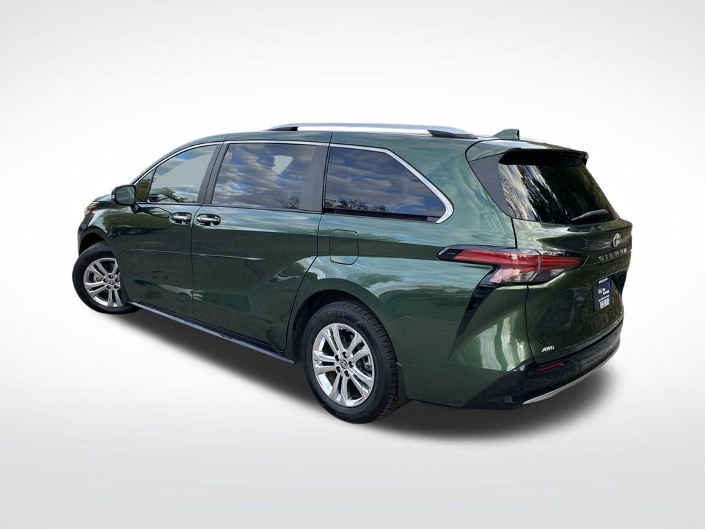 Certified 2023 Toyota Sienna Platinum Minivan/Van