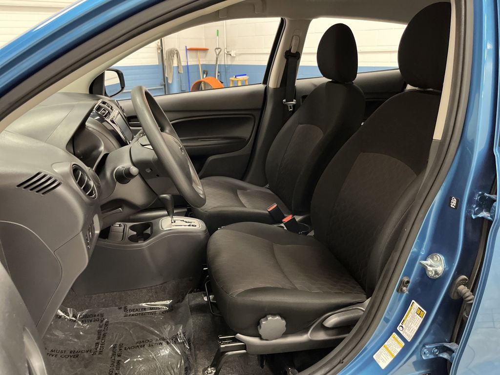 2024 Mitsubishi Mirage ES photo 3