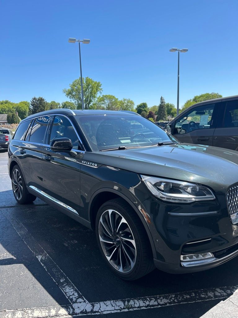 2022 Lincoln Aviator Reserve AWD's photo