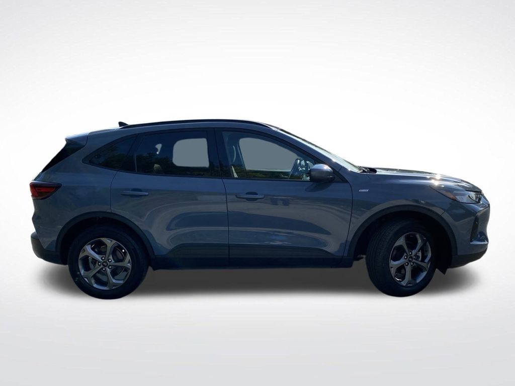 2025 Ford Escape Hybrid ST-Line Select photo 2