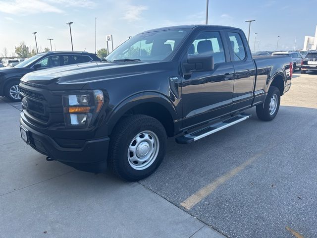 2023 Ford F-150 XL photo 3