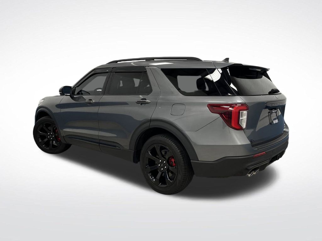 2023 Ford Explorer ST photo 2