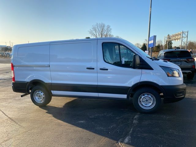 2025 Ford Transit photo 3