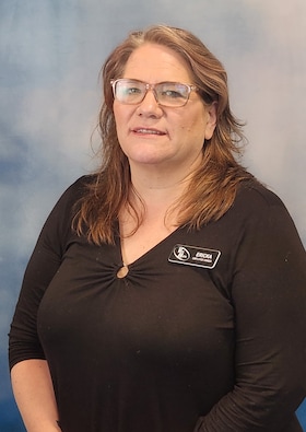 Staff member Erika Thompson from ID_aee73484a053