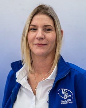 Staff member Veronica Cornelius from ID_aee73484a053
