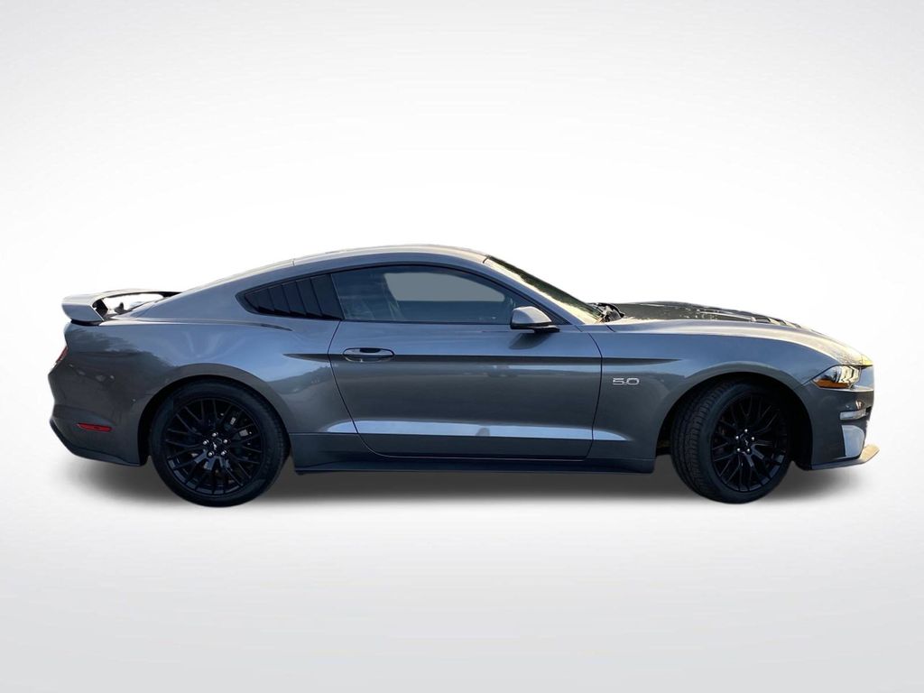 2022 Ford Mustang GT Premium photo 2