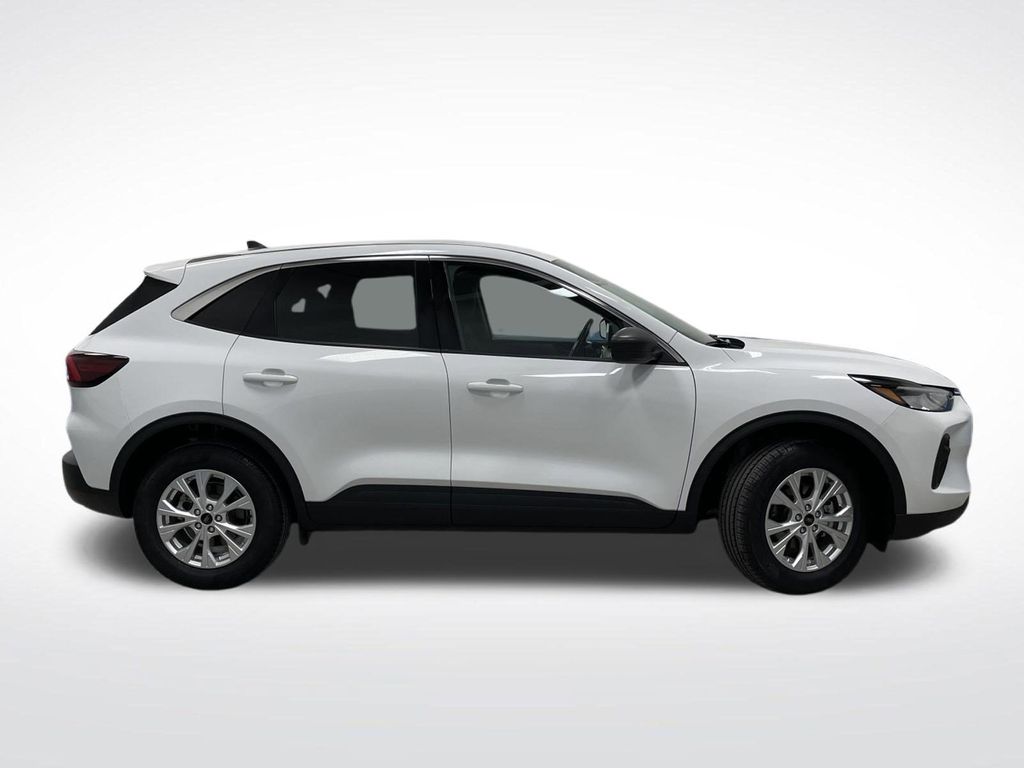 2024 Ford Escape Active photo 2
