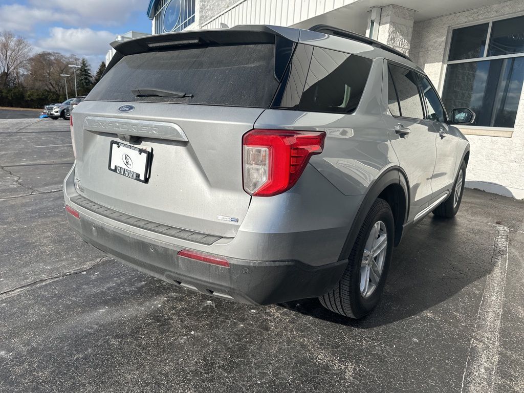 2020 Ford Explorer XLT photo 3