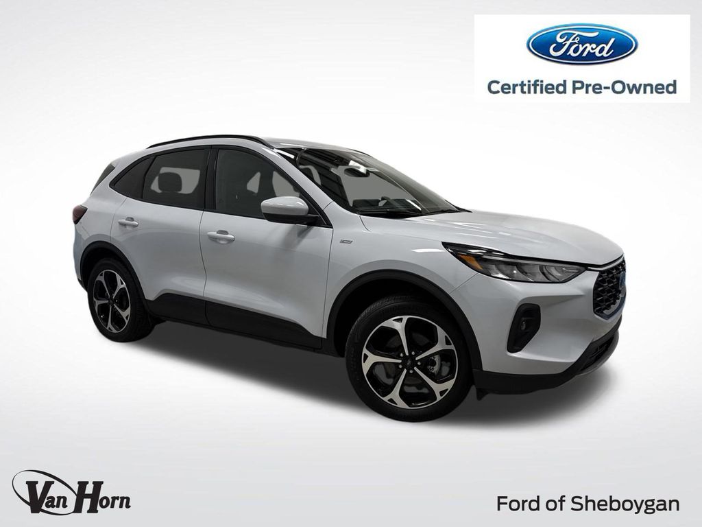 2025 Ford Escape ST-Line Select's photo