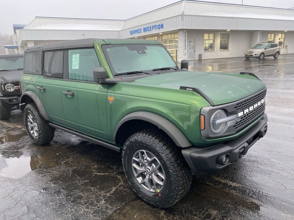 New 2025 Ford Bronco Badlands SUV