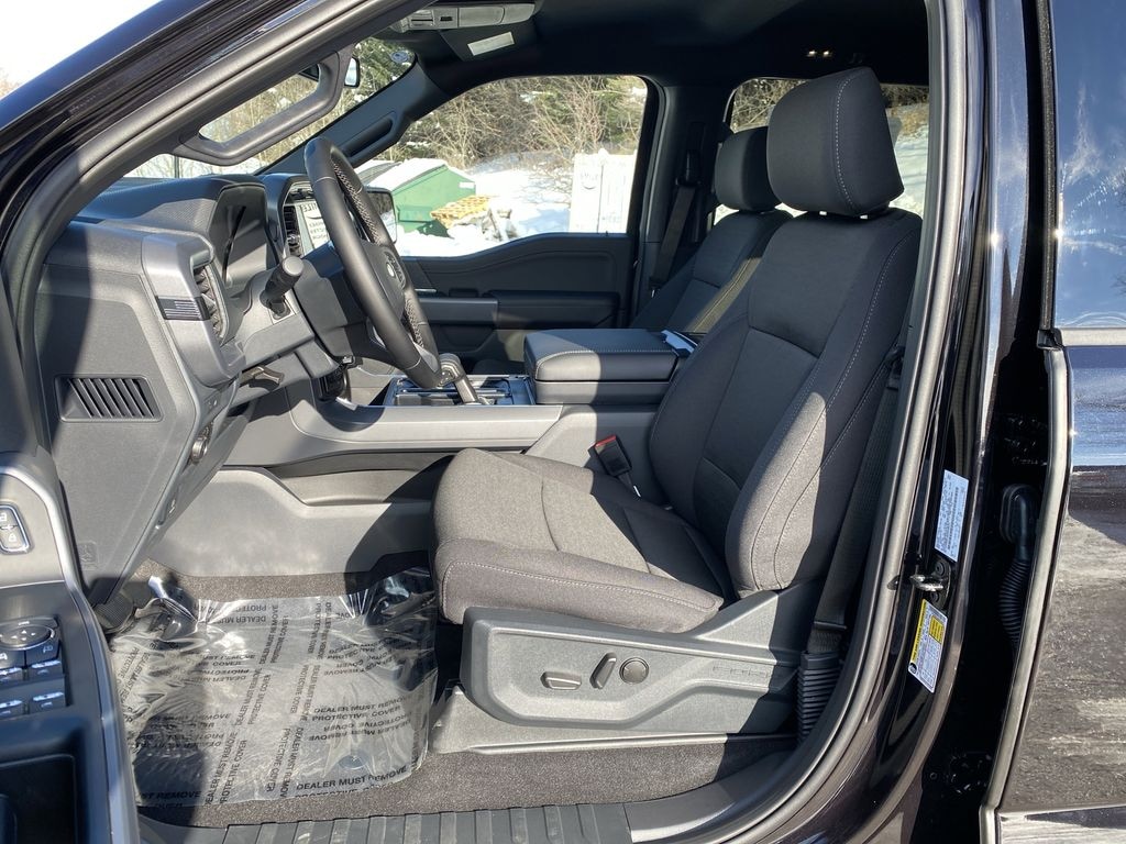 New 2025 Ford F-150 XLT Truck SuperCrew Cab