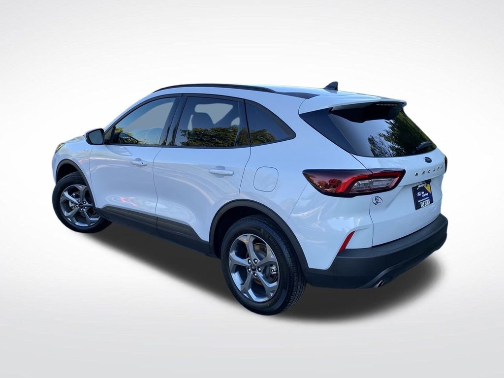 2025 Ford Escape ST-Line Select photo 3