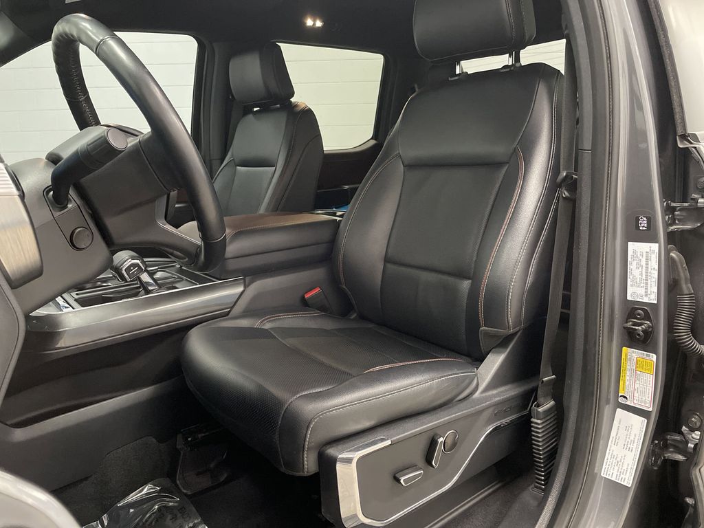2023 Ford F-150 Lariat photo 4