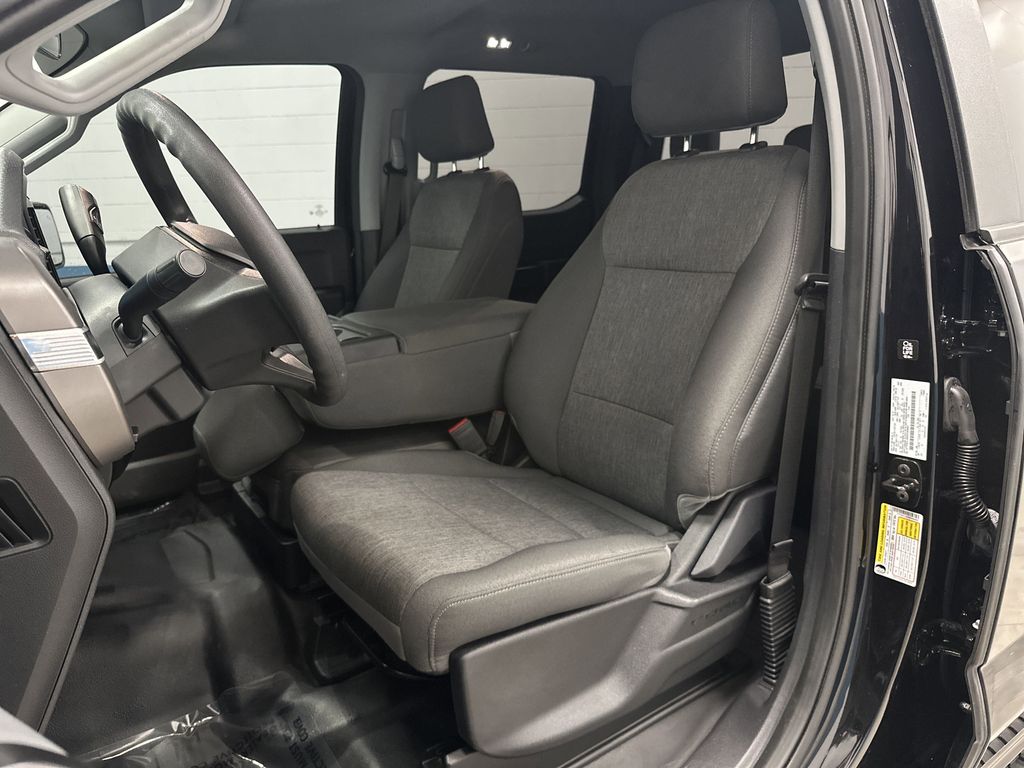 2024 Ford F-150 XL photo 4