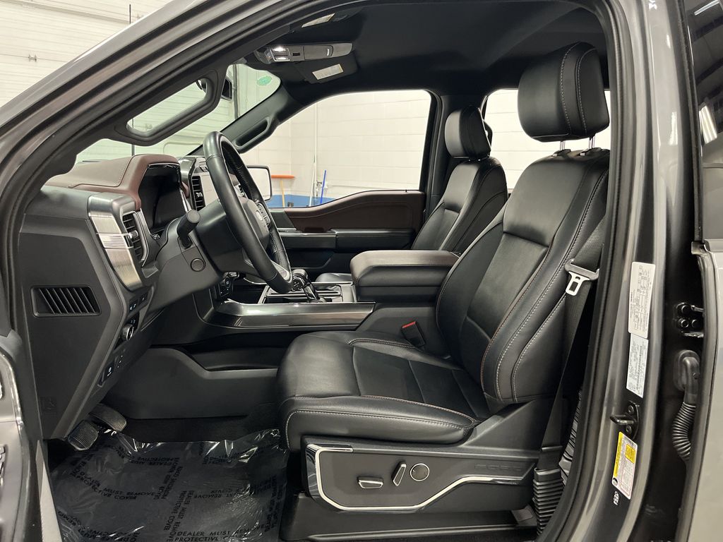 2023 Ford F-150 Lariat photo 4