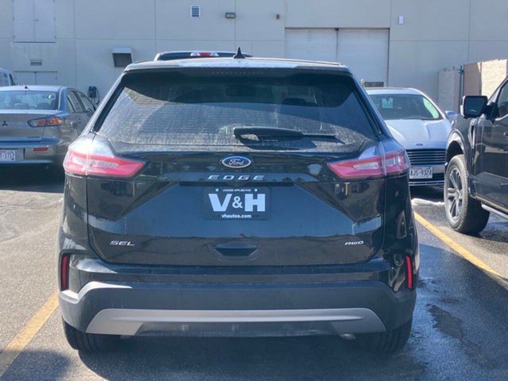 Used 2024 Ford Edge SEL SUV