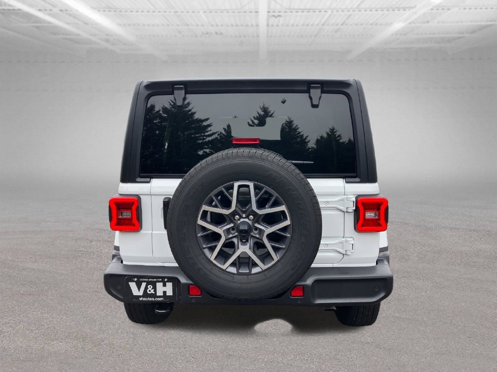 Used 2024 Jeep Wrangler Sahara SUV