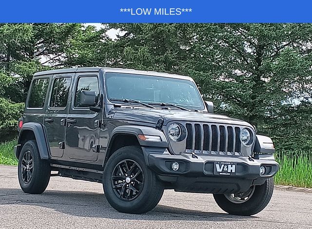 2023 Jeep Wrangler Sport S's photo