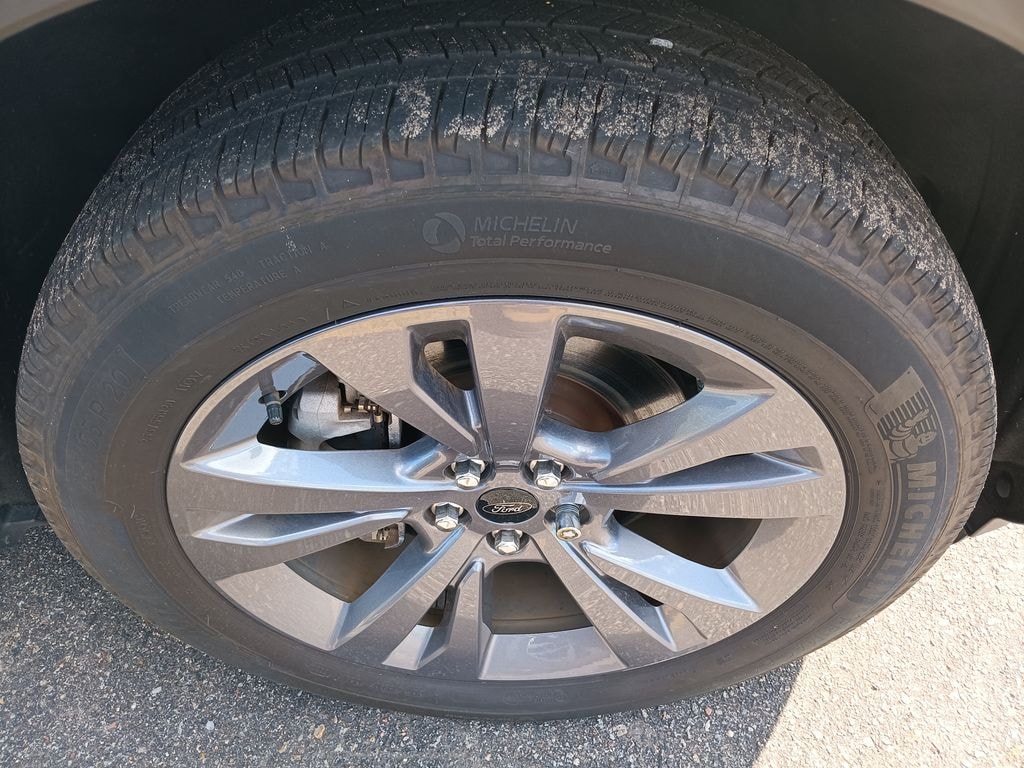 Used 2024 Ford Explorer XLT SUV
