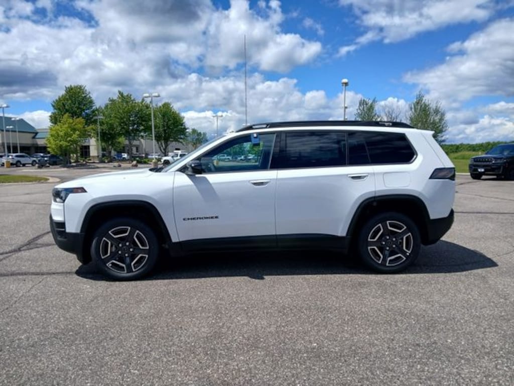 New 2026 Jeep Cherokee LAREDO 4X4 Sport Utility