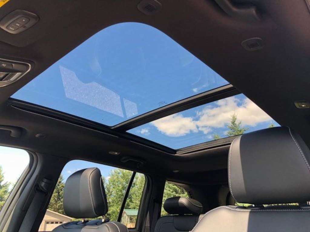 New 2025 Jeep Grand Cherokee LIMITED 4X4 Sport Utility