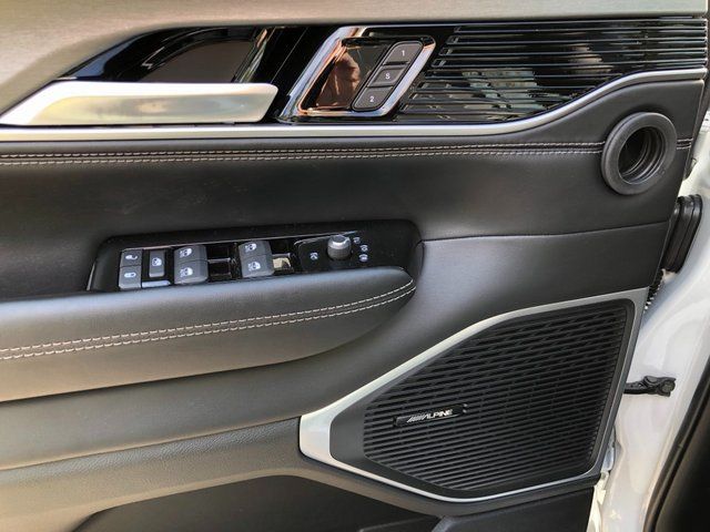 2025 Jeep Wagoneer Series II - Photo 6