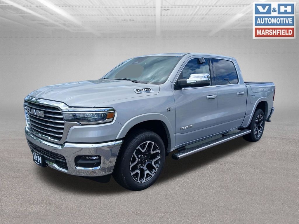New 2026 Ram 1500 LARAMIE CREW CAB 4X4 5'7 BOX Pickup