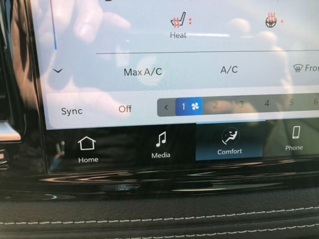 New 2026 Chrysler Pacifica SELECT AWD Passenger Van