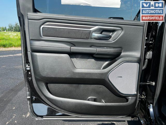 2025 RAM 1500 Laramie - Photo 16