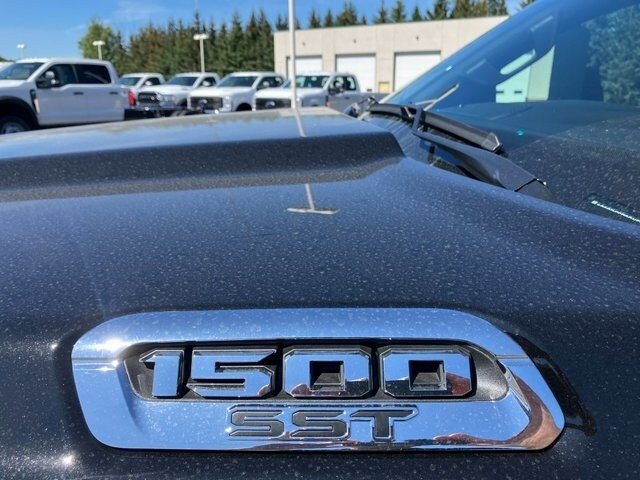 2025 Ram 1500 Big Horn photo 2