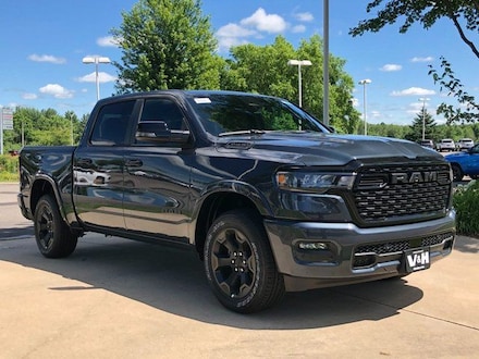 2026 Ram 1500 BIG HORN CREW CAB 4X4 5'7 BOX Pickup