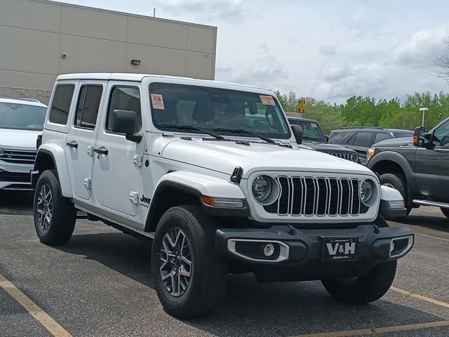 2025 Jeep Wrangler Sahara's photo