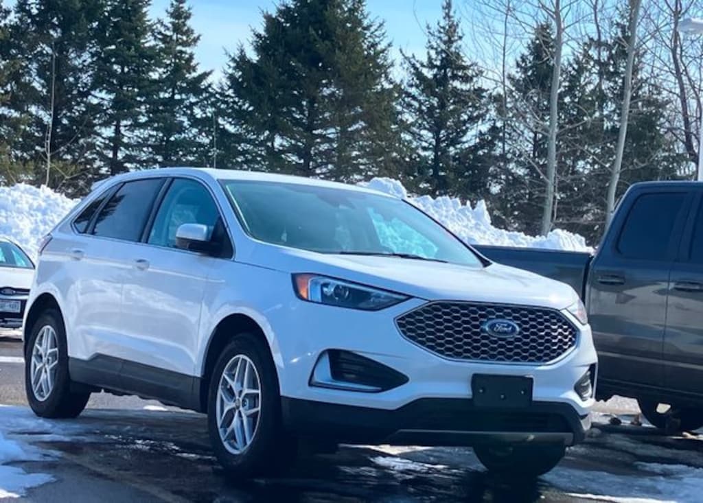 Used 2024 Ford Edge SEL SUV