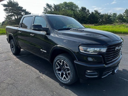2025 Ram 1500 LARAMIE CREW CAB 4X4 5'7 BOX Pickup