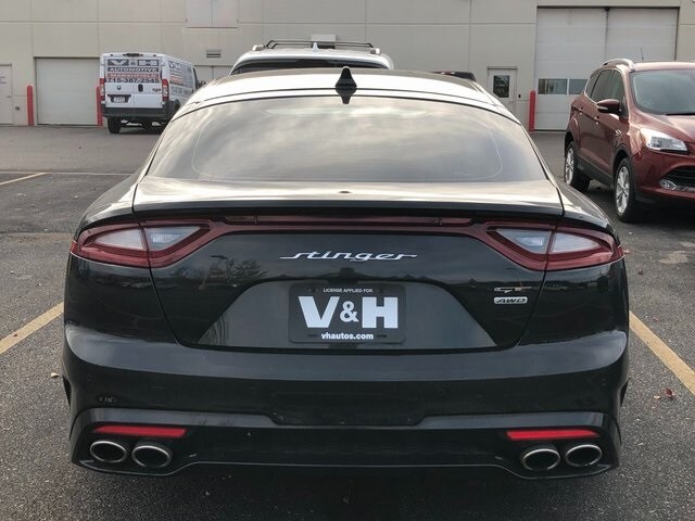 2020 Kia Stinger GT photo 3