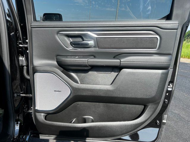2025 RAM 1500 Laramie - Photo 14