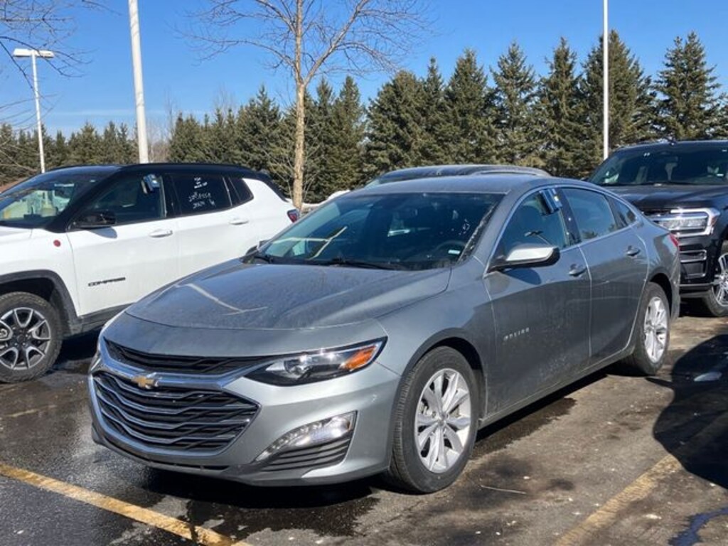 Used 2025 Chevrolet Malibu LT Sedan