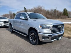 2026 Ram 1500 LARAMIE CREW CAB 4X4 5'7 BOX Pickup