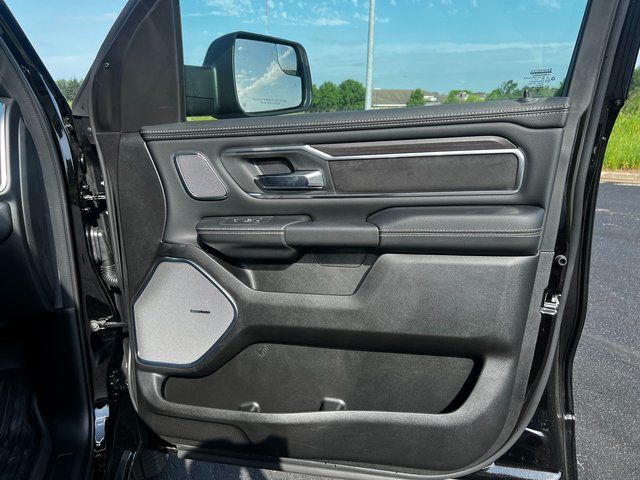 2025 RAM 1500 Laramie - Photo 12