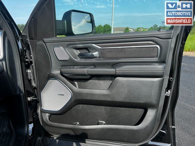 2025 RAM 1500 Laramie - Photo 12