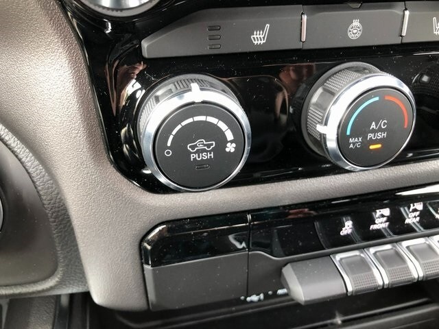 2025 Ram 1500 Big Horn photo 3