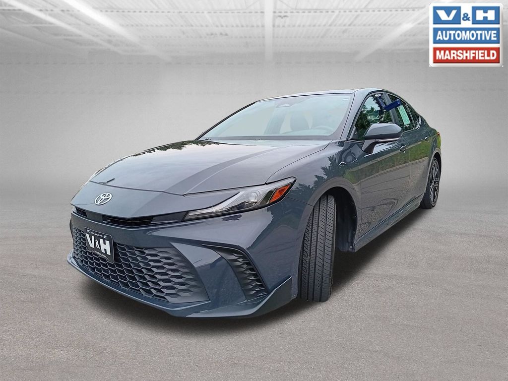 2025 Toyota Camry SE - Photo 26