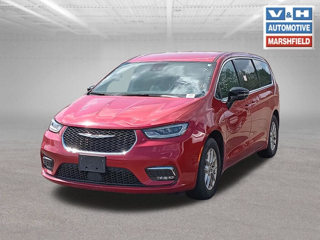 Used 2025 Chrysler Pacifica Select Minivan/Van