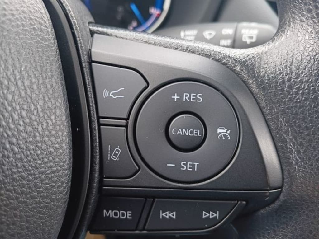 Used 2025 Toyota RAV4 Hybrid LE SUV