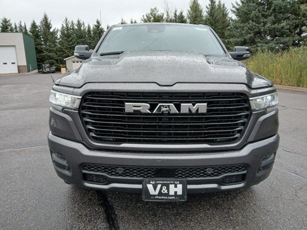 New 2026 Ram 1500 LARAMIE CREW CAB 4X4 5'7 BOX Pickup