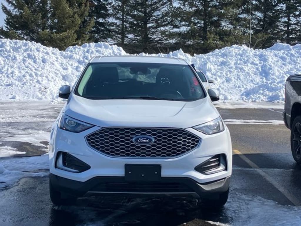 Used 2024 Ford Edge SEL SUV