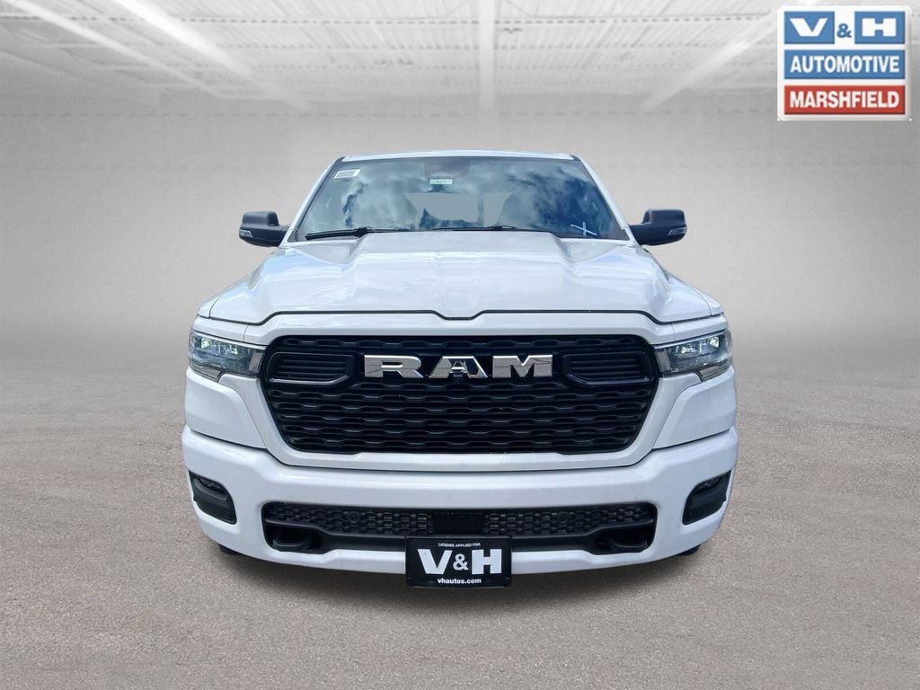 New 2026 Ram 1500 BIG HORN CREW CAB 4X4 5'7 BOX Pickup