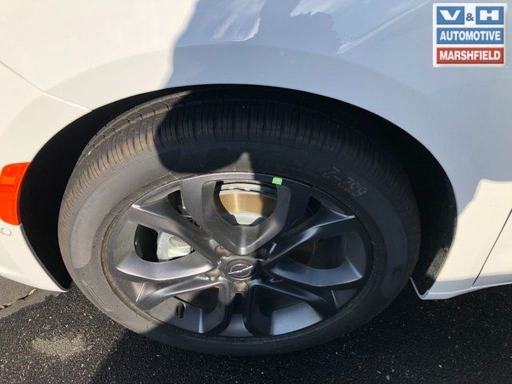 New 2026 Chrysler Pacifica SELECT Passenger Van