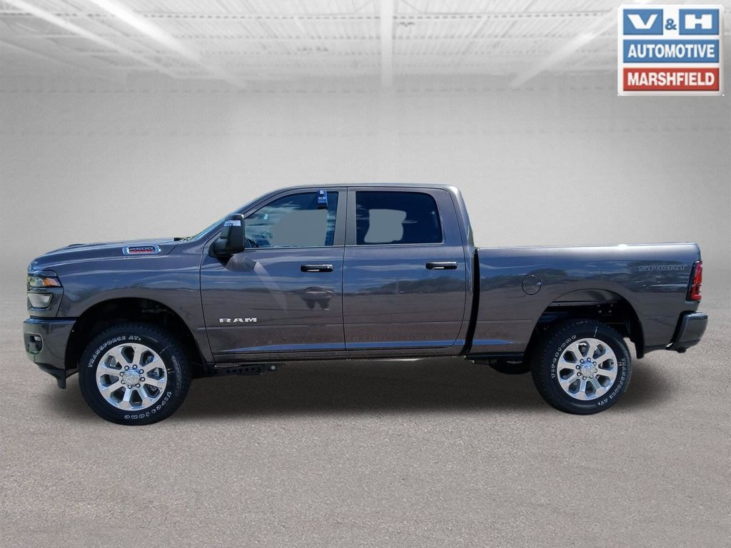 New 2026 Ram 2500 BIG HORN CREW CAB 4X4 6'4 BOX Pickup